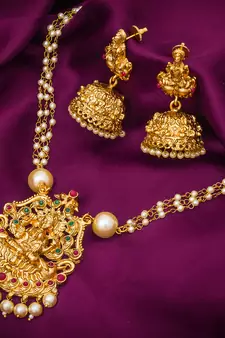 multicolor Traditinal Gold Plated Alloy Necklace