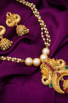 multicolor Traditinal Gold Plated Alloy Necklace