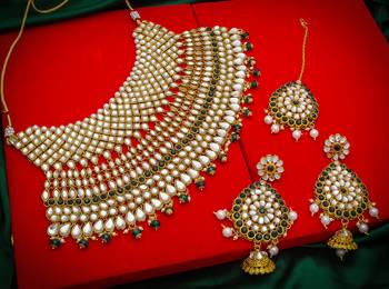 multicolor Traditinal Gold Plated Alloy Necklace 1