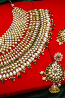 multicolor Traditinal Gold Plated Alloy Necklace