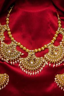 multicolor Traditinal Gold Plated Alloy Necklace