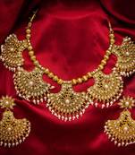 multicolor Traditinal Gold Plated Alloy Necklace