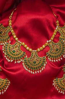 multicolor Traditinal Gold Plated Alloy Necklace