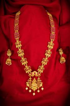 multicolor Traditinal Gold Plated Alloy Necklace