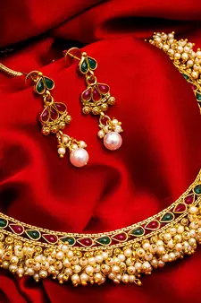 multicolor Traditinal Gold Plated Alloy Necklace