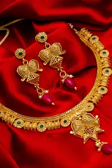 multicolor Traditinal Gold Plated Alloy Necklace