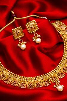 multicolor Traditinal Gold Plated Alloy Necklace