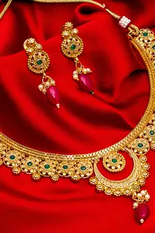 multicolor Traditinal Gold Plated Alloy Necklace