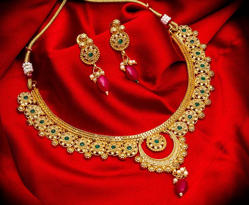 multicolor Traditinal Gold Plated Alloy Necklace
