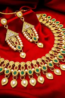 multicolor Traditinal Gold Plated Alloy Necklace
