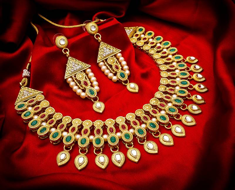multicolor Traditinal Gold Plated Alloy Necklace