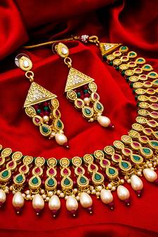 multicolor Traditinal Gold Plated Alloy Necklace