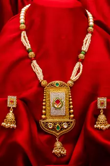 multicolor Traditinal Gold Plated Alloy Necklace