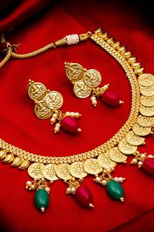 multicolor Traditinal Gold Plated Alloy Necklace