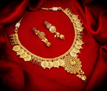 multicolor Traditinal Gold Plated Alloy Necklace 1
