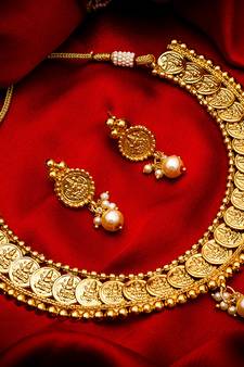 multicolor Traditinal Gold Plated Alloy Necklace