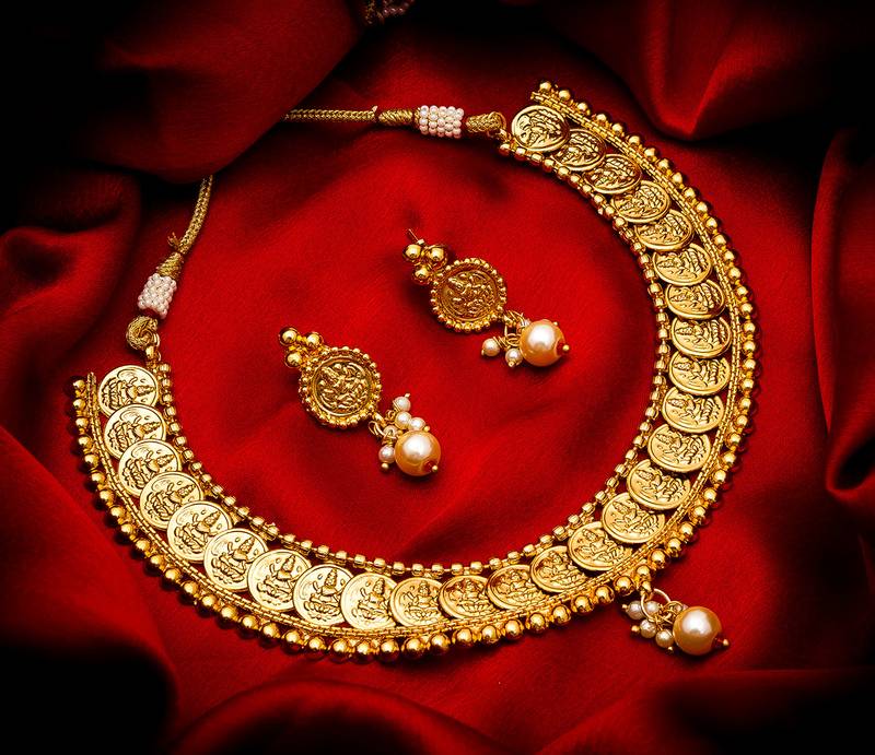 multicolor Traditinal Gold Plated Alloy Necklace