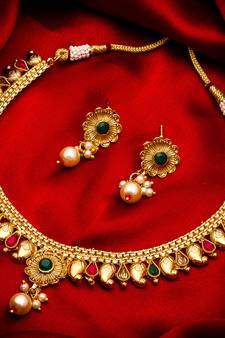 multicolor Traditinal Gold Plated Alloy Necklace