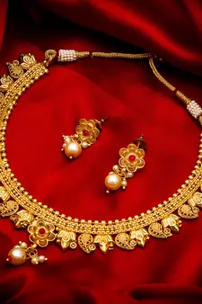 multicolor Traditinal Gold Plated Alloy Necklace