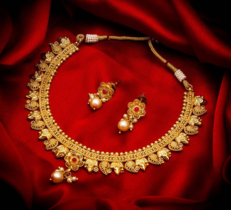 multicolor Traditinal Gold Plated Alloy Necklace