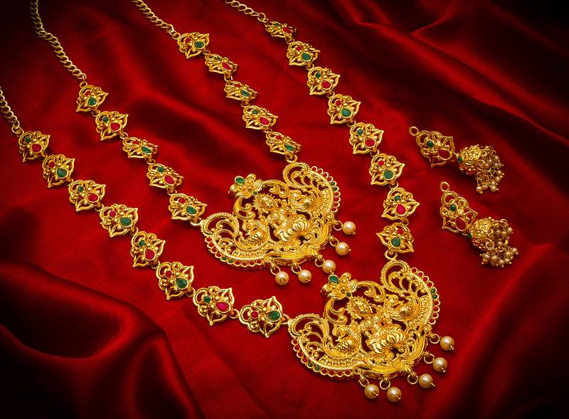 multicolor Traditinal Gold Plated Alloy Necklace