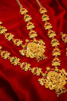 multicolor Traditinal Gold Plated Alloy Necklace