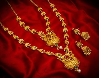 multicolor Traditinal Gold Plated Alloy Necklace 1