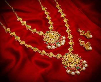 multicolor Traditinal Gold Plated Alloy Necklace 1