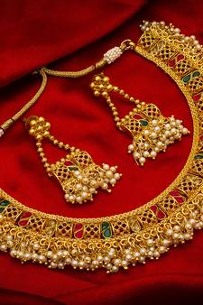 multicolor Traditinal Gold Plated Alloy Necklace