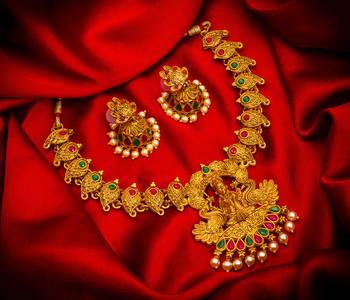multicolor Traditinal Gold Plated Alloy Necklace 1