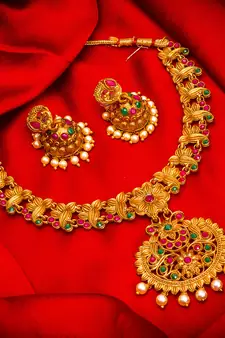 multicolor Traditinal Gold Plated Alloy Necklace