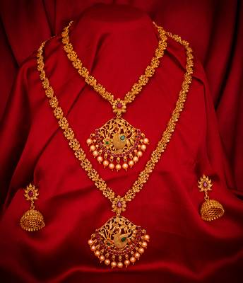 multicolor Traditinal Gold Plated Alloy Necklace 1