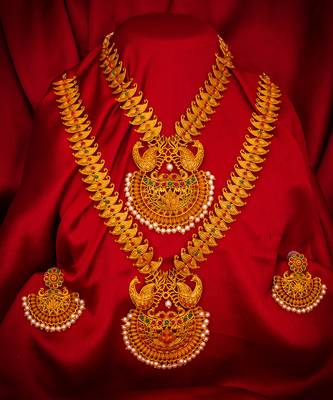 multicolor Traditinal Gold Plated Alloy Necklace 1