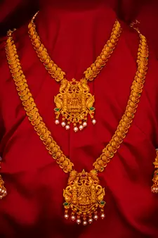 multicolor Traditinal Gold Plated Alloy Necklace