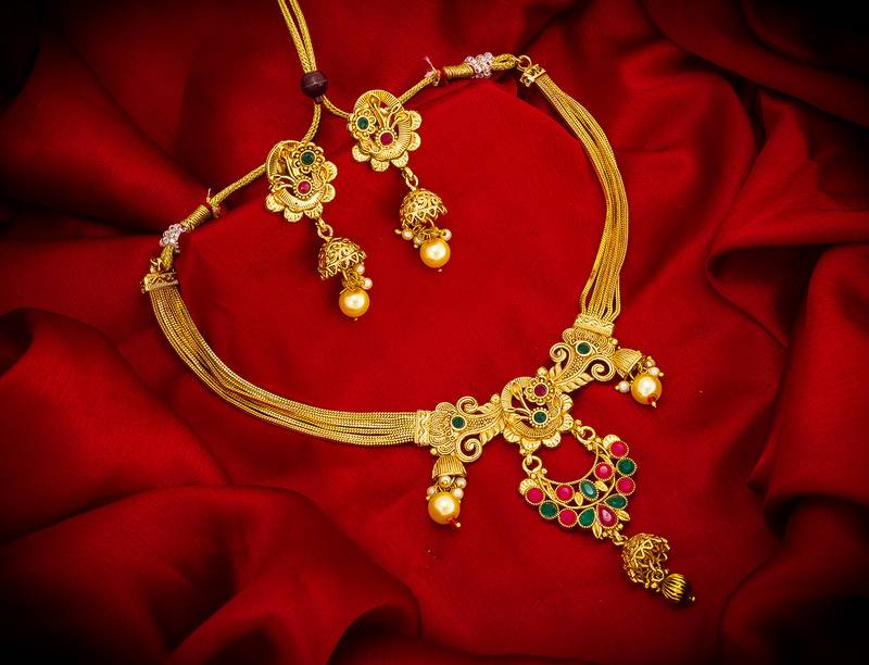 multicolor Traditinal Gold Plated Alloy Necklace