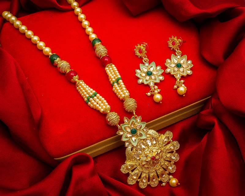 multicolor Traditinal Gold Plated Alloy Necklace