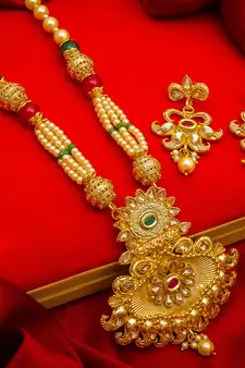 multicolor Traditinal Gold Plated Alloy Necklace