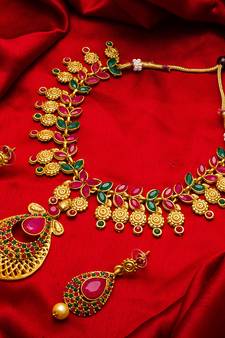 multicolor Traditinal Gold Plated Alloy Necklace