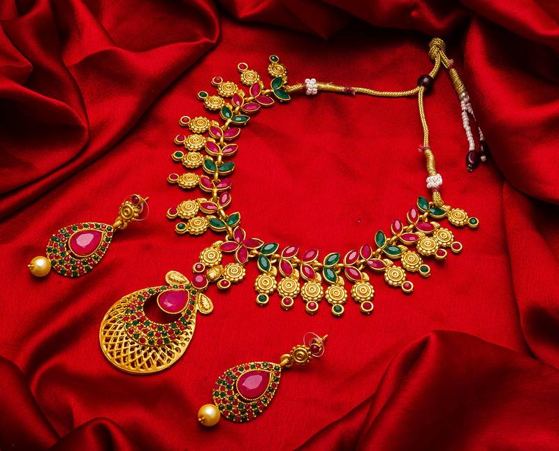 multicolor Traditinal Gold Plated Alloy Necklace