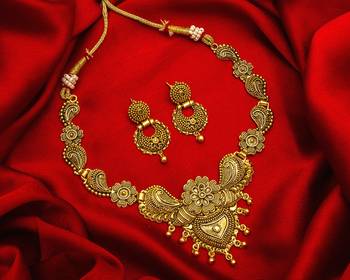 multicolor Traditinal Gold Plated Alloy Necklace 1