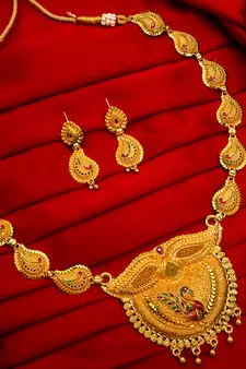 multicolor Traditinal Gold Plated Alloy Necklace