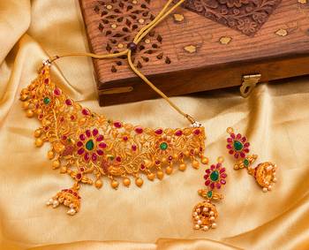 multicolor Traditinal Gold Plated Alloy Necklace 1