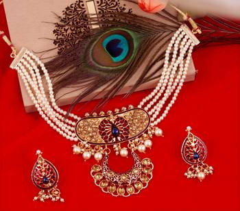 Red zircon   jewellery 2