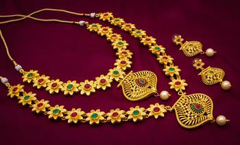 multicolor Traditinal Gold Plated Alloy Necklace 1