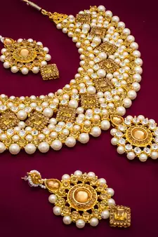 multicolor Traditinal Gold Plated Alloy Necklace