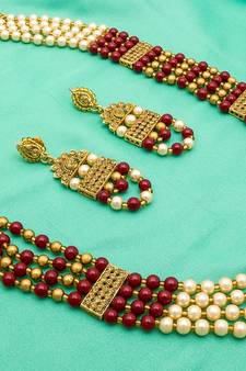 multicolor Traditinal Gold Plated Alloy Necklace