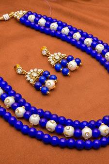 multicolor Traditinal Gold Plated Alloy Necklace