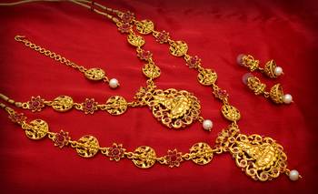 multicolor Traditinal Gold Plated Alloy Necklace 1