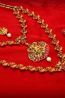 multicolor Traditinal Gold Plated Alloy Necklace