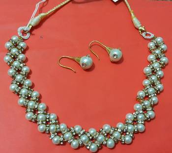 Handcrafted Faux Pearl Set 1